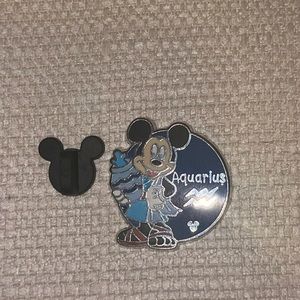 Aquarius Mickey - Zodiac Collection -2012